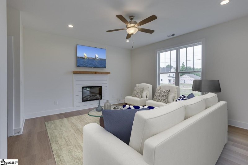 Property image 2 at 106 Woodbury Drive, Easley, SC 29640