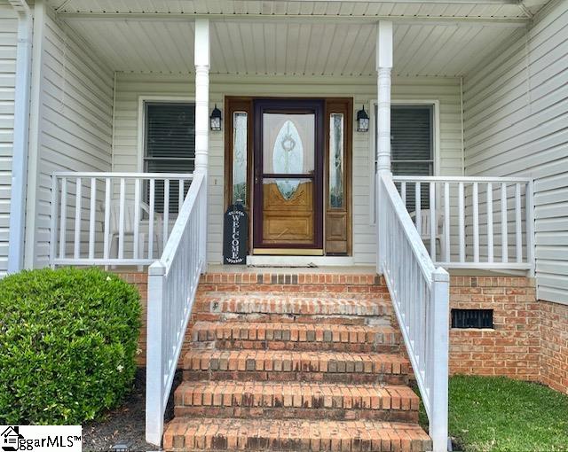 Property image 4 at 18 Brooke Lee Circle, Taylors, SC 29687