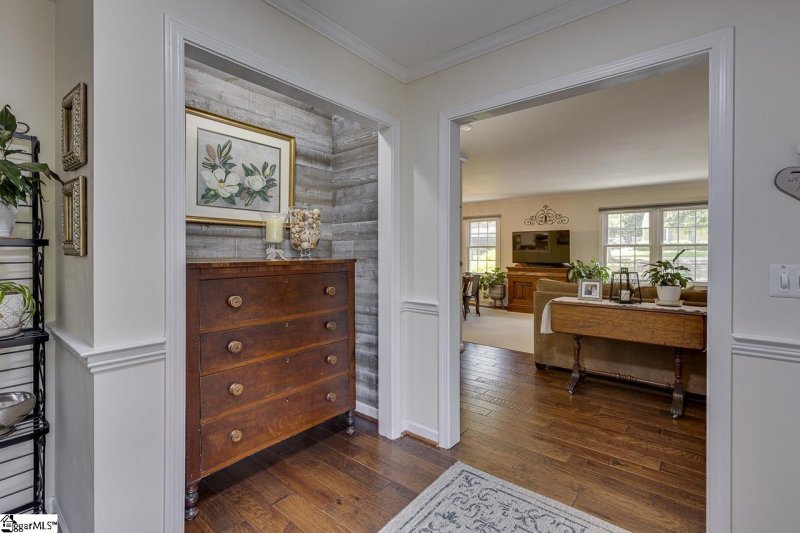 Property image 3 at 202 Terramont Drive, Greenville, SC 29615