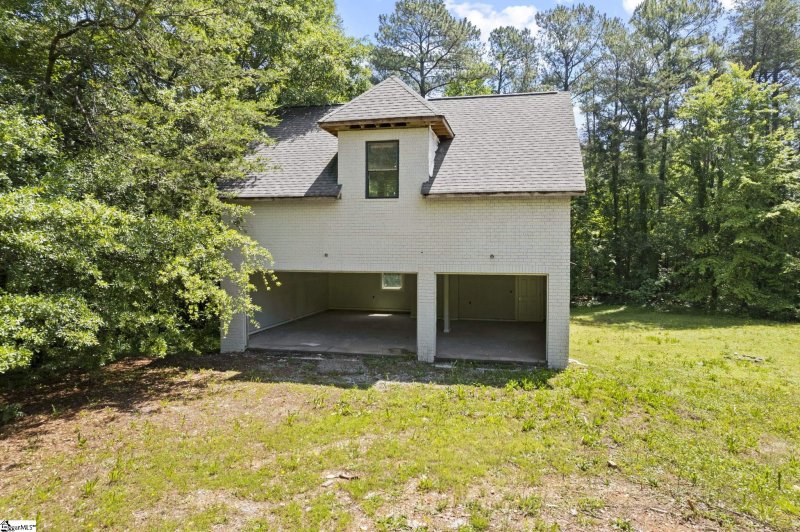 Property image 3 at 203 Ponders Ray Lane, Greenville, SC 29615