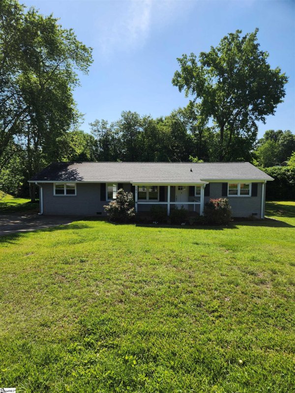 Property image 2 at 101 Truman Street, Easley, SC 29642