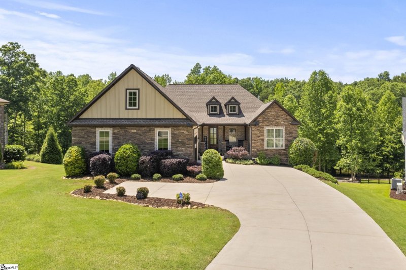 383 Island Green Lane