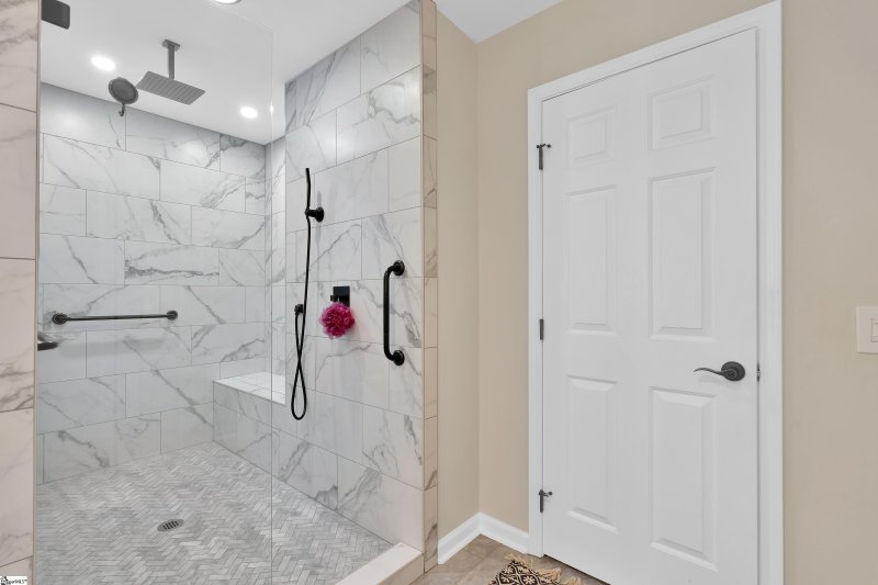 Property image 4 at 10 Suffolk Downs Way, Greenville, SC 29615