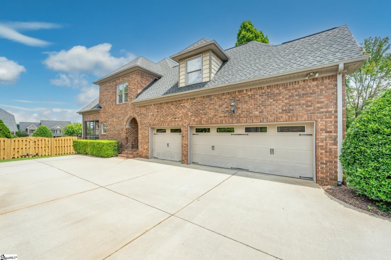 Property image 3 at 305 Pawleys Drive, Simpsonville, SC 29681-6541