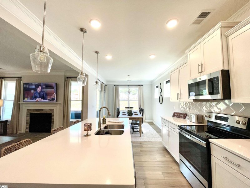 Property image 2 at 552 Bartoli Court, Simpsonville, SC 29680