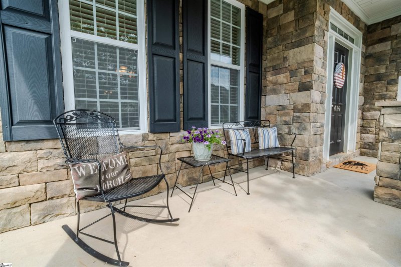 Property image 3 at 410 Bucklebury Road, Greer, SC 29651