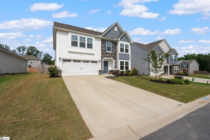 Property image 2 at 431 Icebow Road, Fountain Inn, SC 29644