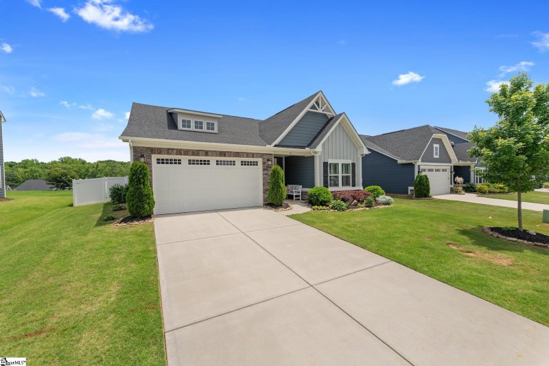 Property image 3 at 413 Spokane Drive, Greenville, SC 29607