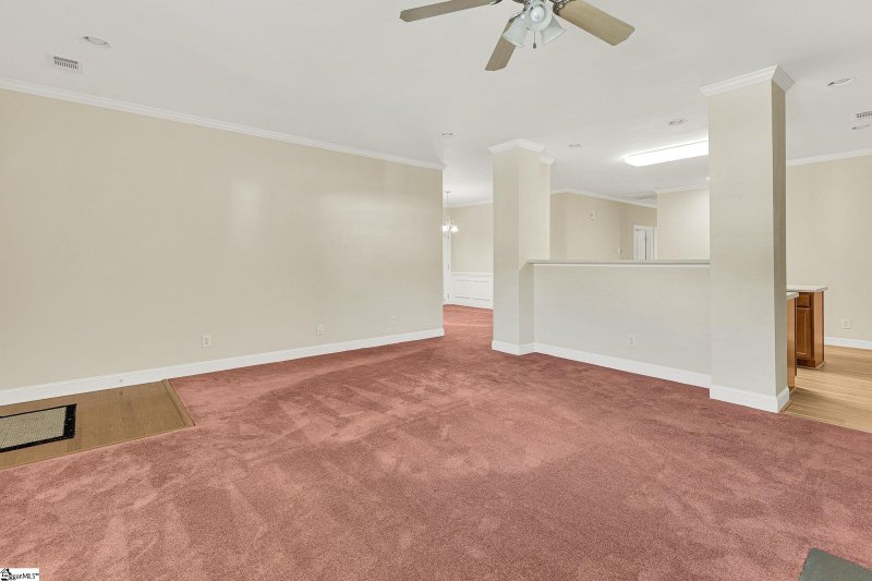 Property image 3 at 111 Ashgrove Lane, Greenville, SC 29607