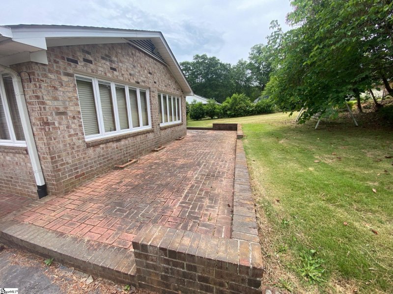 Property image 2 at 110 Pine Road, Laurens, SC 29360