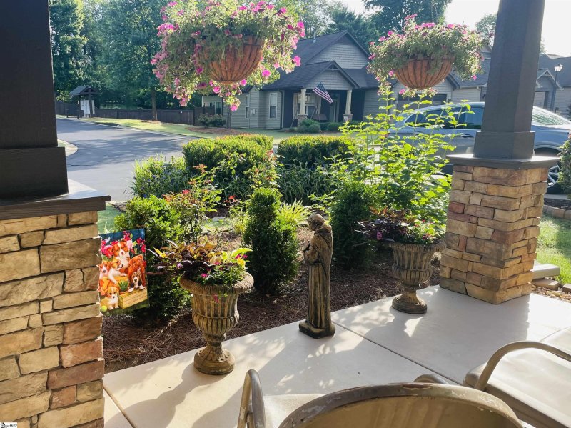 Property image 2 at 54 Dolerite Drive, Taylors, SC 29687