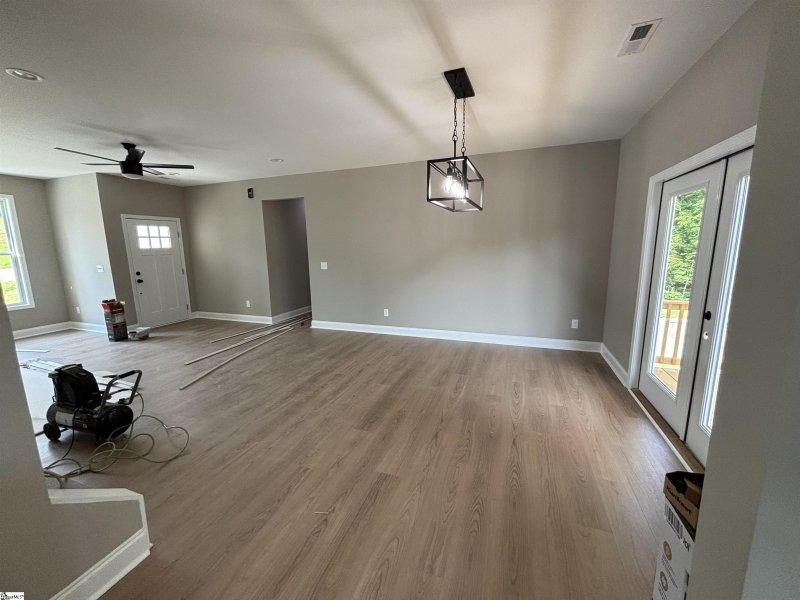 Property image 5 at 713 Rockcliff Street, Greenville, SC 29617