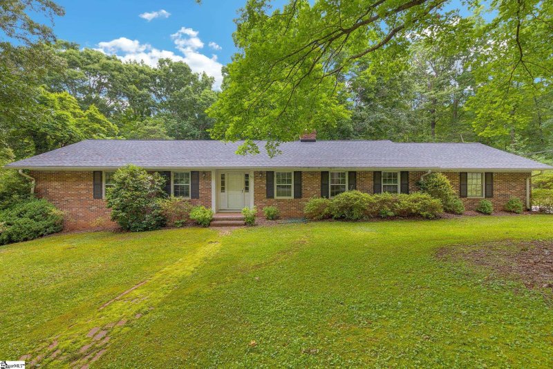 100 Loch Lomond Drive
