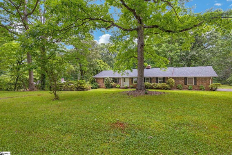 Property image 3 at 100 Loch Lomond Drive, Pickens, SC 29671