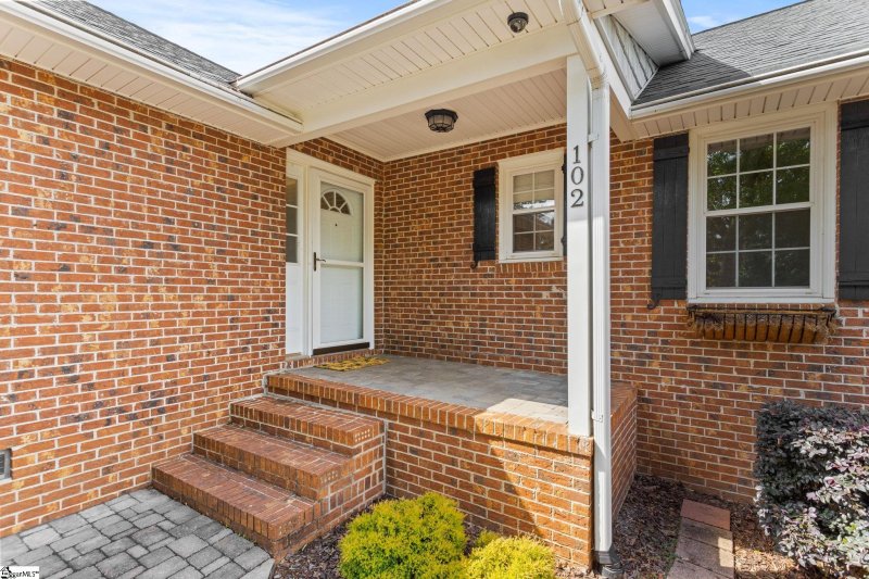 Property image 3 at 102 Monmouth Court, Greer, SC 29650