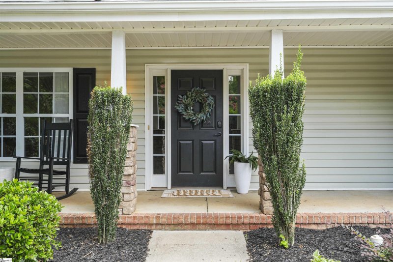 Property image 4 at 5 Cardinal Creek Drive, Greenville, SC 29607