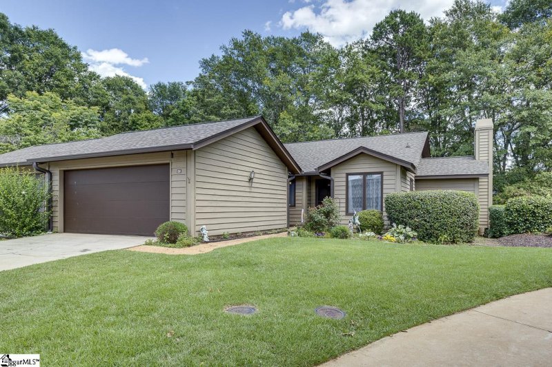 216 Goldfinch Circle