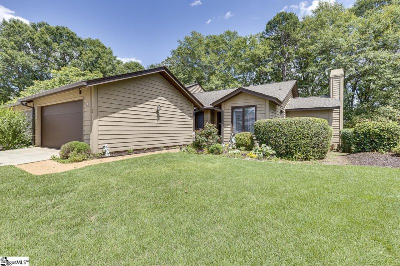 Property image 2 at 216 Goldfinch Circle, Greer, SC 29650