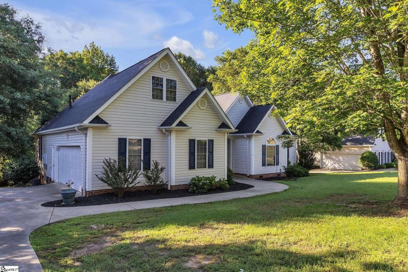 Property image 2 at 126 Red Maple Circle, Easley, SC 29642