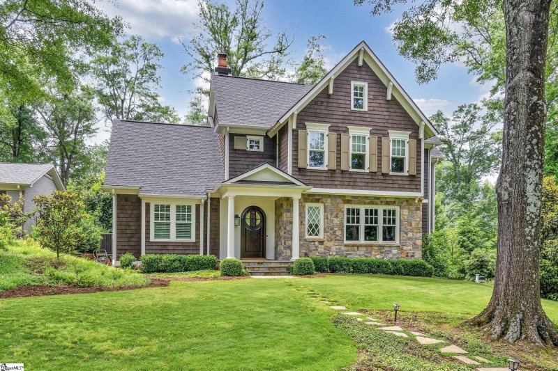 Property image 3 at 100 Knollwood Lane, Greenville, SC 29607