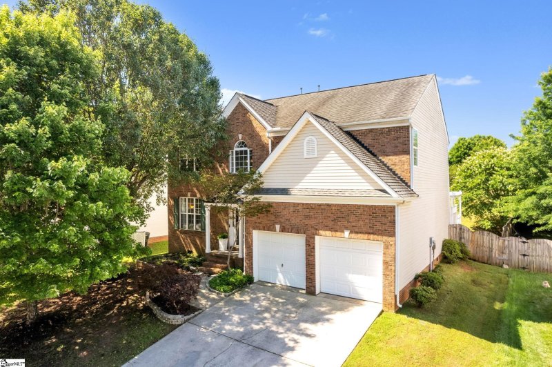 Property image 2 at 503 Waterstone Way, Simpsonville, SC 29680