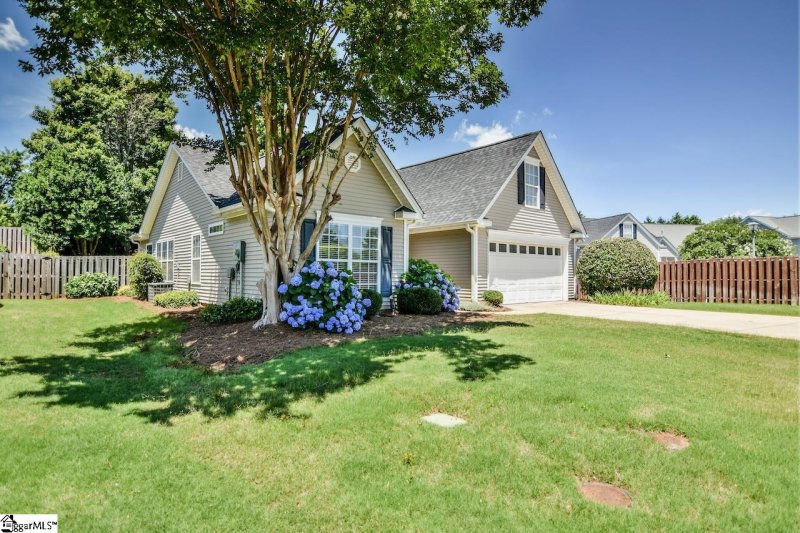Property image 4 at 113 Mystic Court, Simpsonville, SC 29681