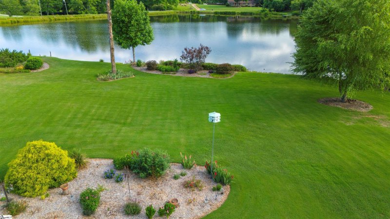 Property image 5 at 17 Stoneledges Lane, Taylors, SC 29687