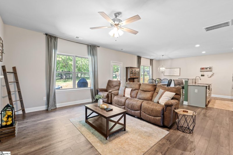 Property image 4 at 9 Boyden Drive, Piedmont, SC 29673