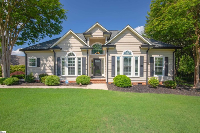 300 BATTERY Boulevard