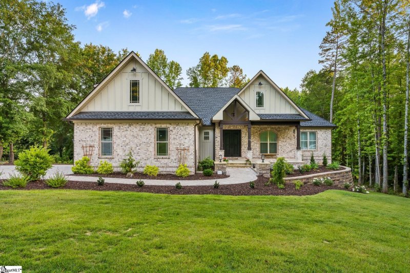 Property image 3 at 113 Newington Circle, Anderson, SC 29621