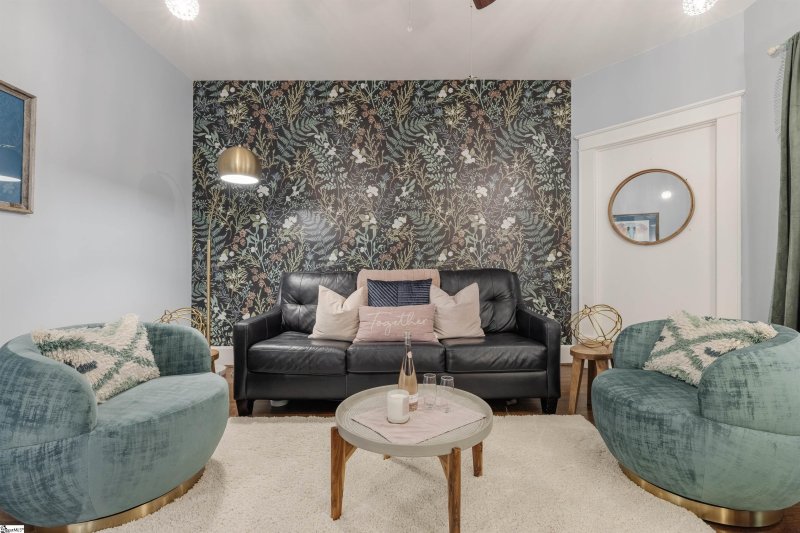 Property image 5 at 400 E Washington Street, Greenville, SC 29601