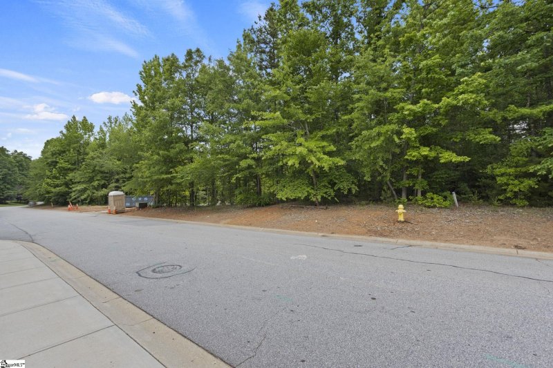 Property image 2 at 504 Acadia Avenue, Piedmont, SC 29673