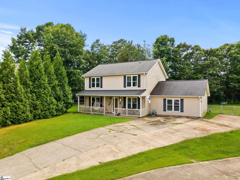 Property image 2 at 420 raspberry Lane, Fountain Inn, SC 29644