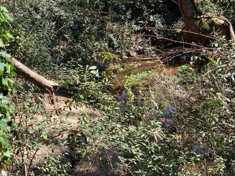 Property image 2 at 632 Perrin Drive, Spartanburg, SC 29307