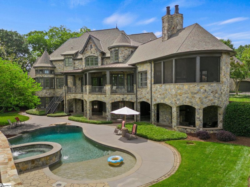 Property image 3 at 101 Poplar Hill Lane, Greenville, SC 29615