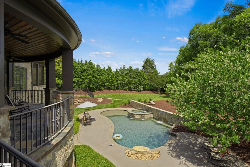 Property image 5 at 101 Poplar Hill Lane, Greenville, SC 29615