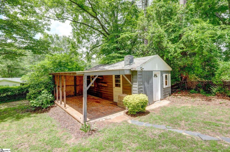 Property image 3 at 111 Le Ann Drive, Easley, SC 29642