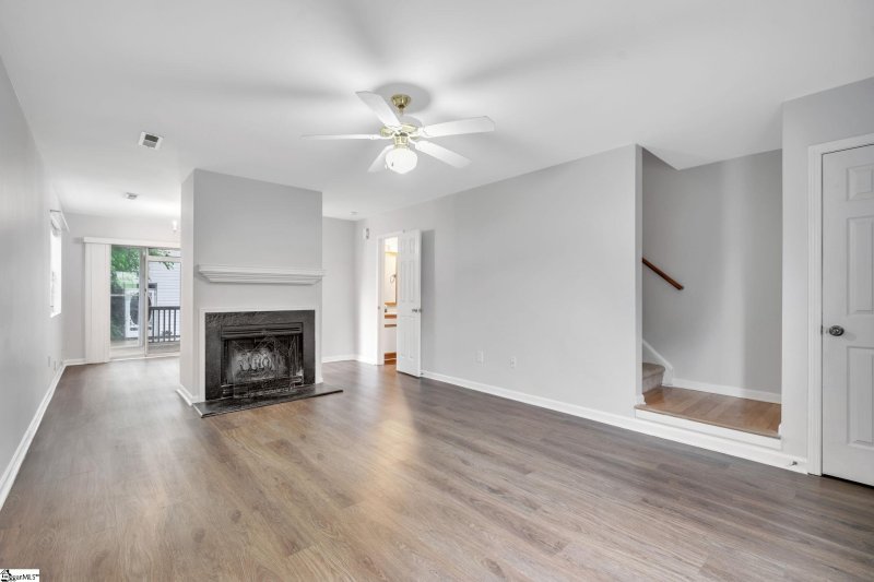 Property image 2 at 4 Hayfield Lane, Greer, SC 29650