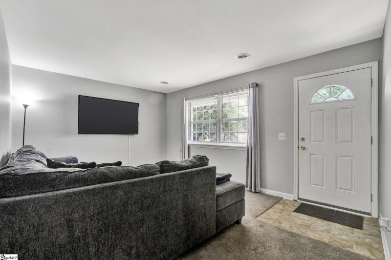 Property image 4 at 5 Prestbury Drive, Greenville, SC 29605