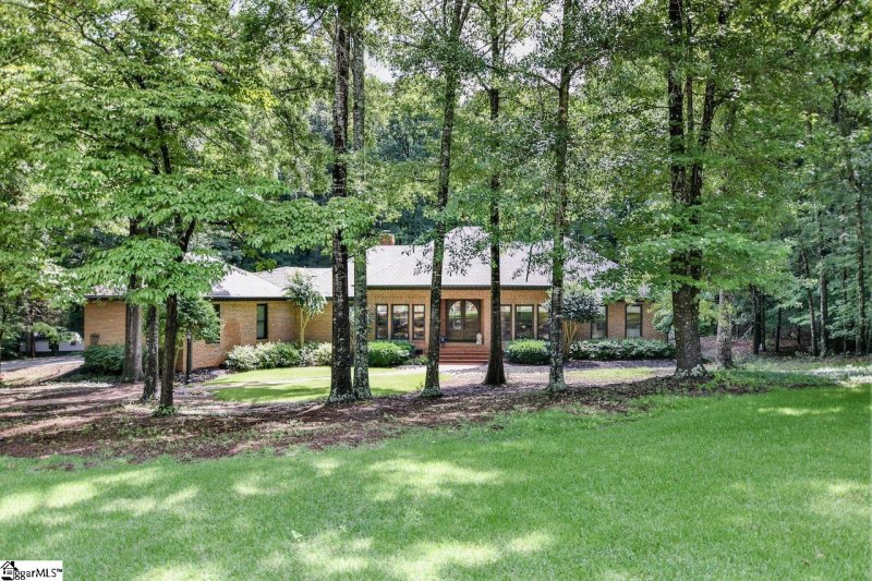 Property image 2 at 128 Fox Trace, Simpsonville, SC 29680