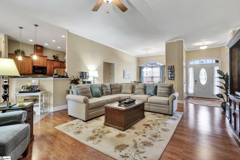 Property image 4 at 204 Raritan Court, Simpsonville, SC 29681