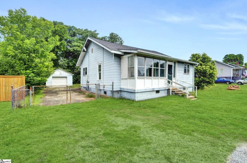 Property image 4 at 69 Dorsey Avenue, Greenville, SC 29611