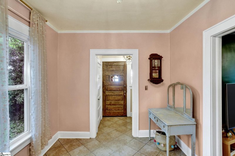 Property image 4 at 125 E Victoria Road, Spartanburg, SC 29301