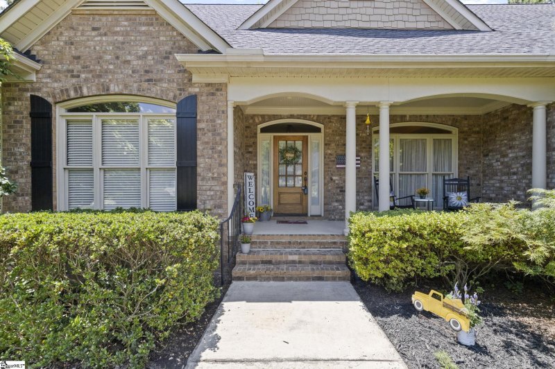 Property image 4 at 429 Marswen Court, Simpsonville, SC 29680