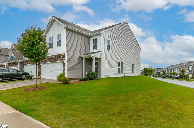 Property image 2 at 514 Yellow Fox Road, Greer, SC 29650-4696