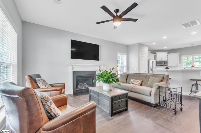 Property image 3 at 298 Avendell Drive, Easley, SC 29642