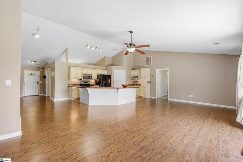 Property image 2 at 1237 Massey Road, Pendleton, SC 29670