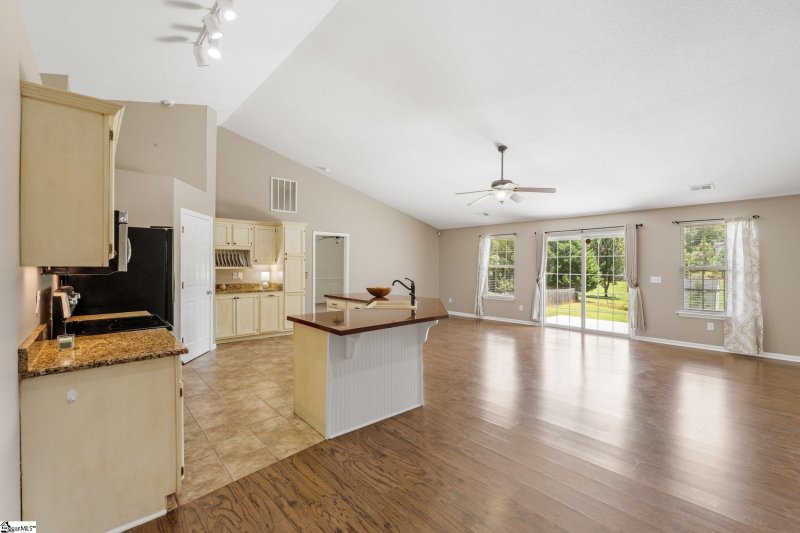 Property image 3 at 1237 Massey Road, Pendleton, SC 29670