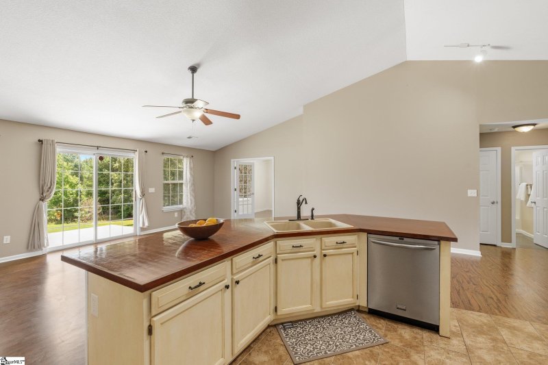 Property image 4 at 1237 Massey Road, Pendleton, SC 29670