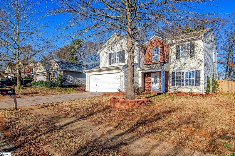 Property image 2 at 203 Ridgebrook Way, Greenville, SC 29605